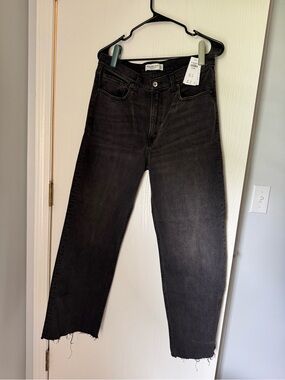 Abercrombie and Fitch 90s Relaxed High Waisted Jeans